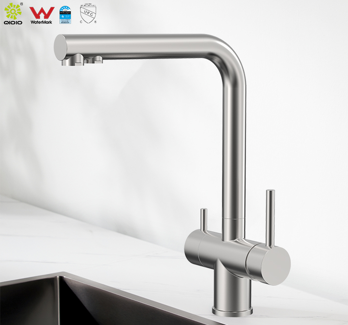 kitchen faucet 