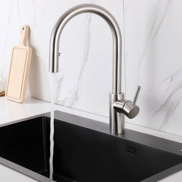 304 Stainless Steel Brushed Nickel Kitchen Faucet with Pull Down Sprayer